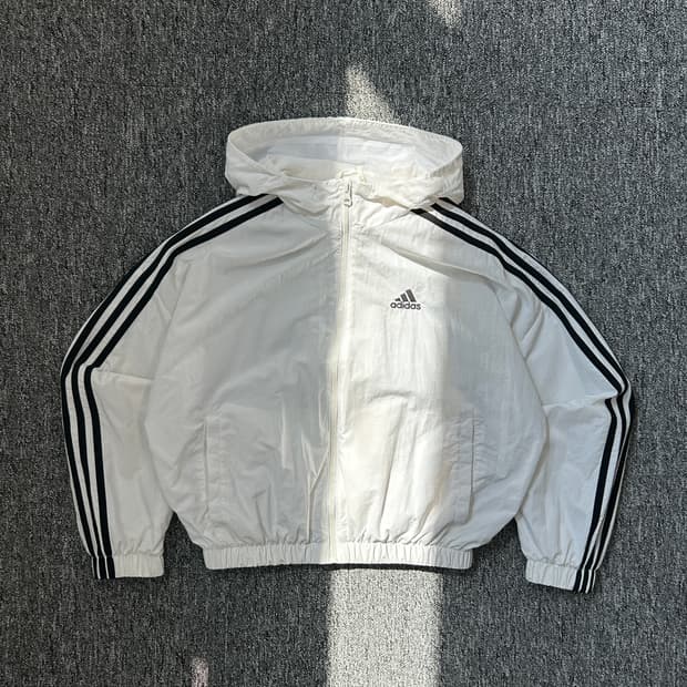아디다스 트레포일 화이트 우븐 바람막이