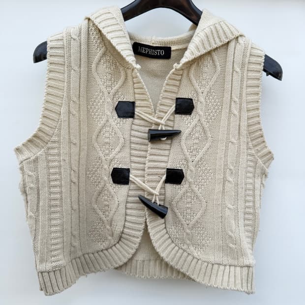 떡볶이 니트 조끼