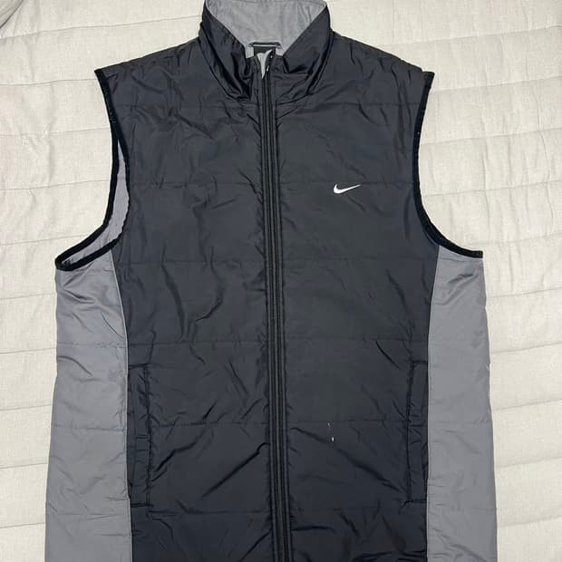 나이키 블랙/그레이 패딩 조끼 빈티지 90s