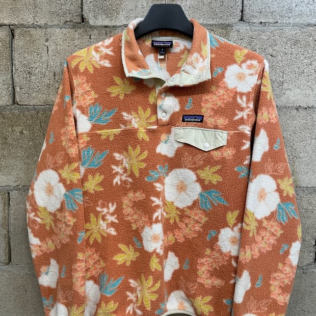 파타고니아 플라워 신칠라 스냅-T 후리스