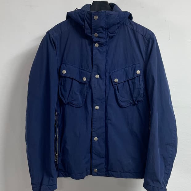  CP컴퍼니 가먼트다잉 렌즈 누빔 후디 자켓 (on.93)