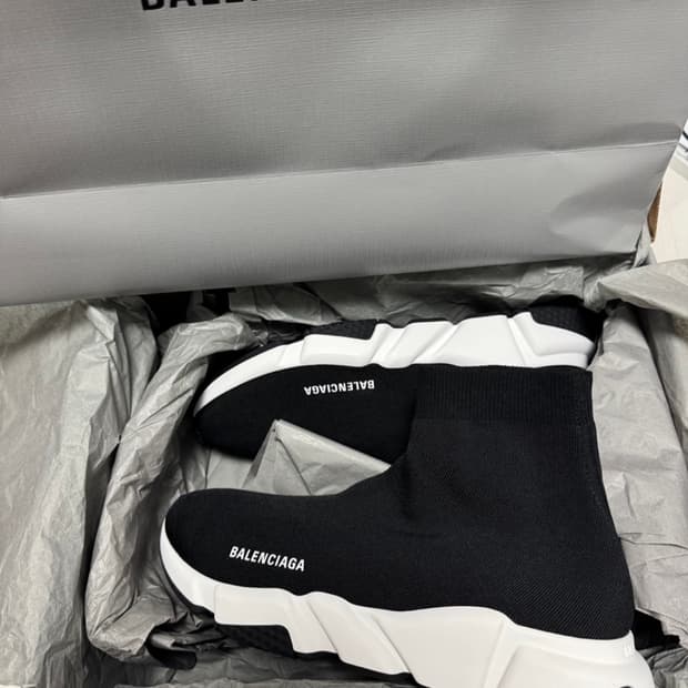 발렌시아가 스피드 트레이너 블랙 새상품 정품