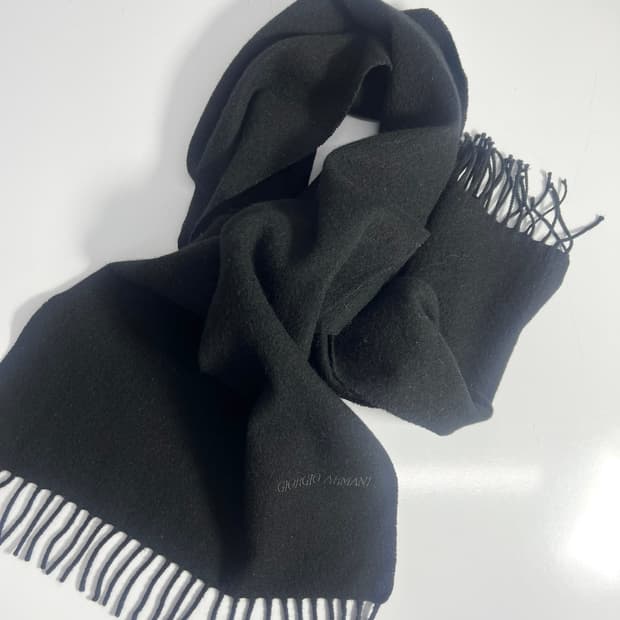 Giorgio Armani muffler