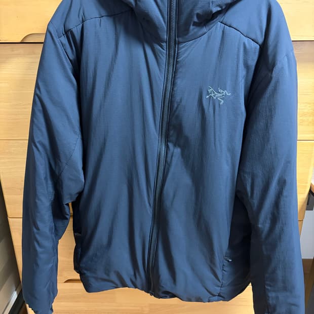 아크테릭스 아톰 헤비웨이트 후디 블랙