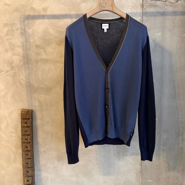 아르마니 꼴레지오니 가디건 100