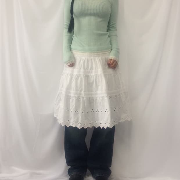 Lace trimming ribbed sleeve