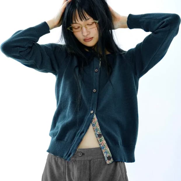 코이세이오 flower placket cardigan navy