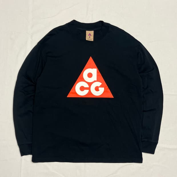 나이키 ACG 빅로고 롱슬리브 블랙