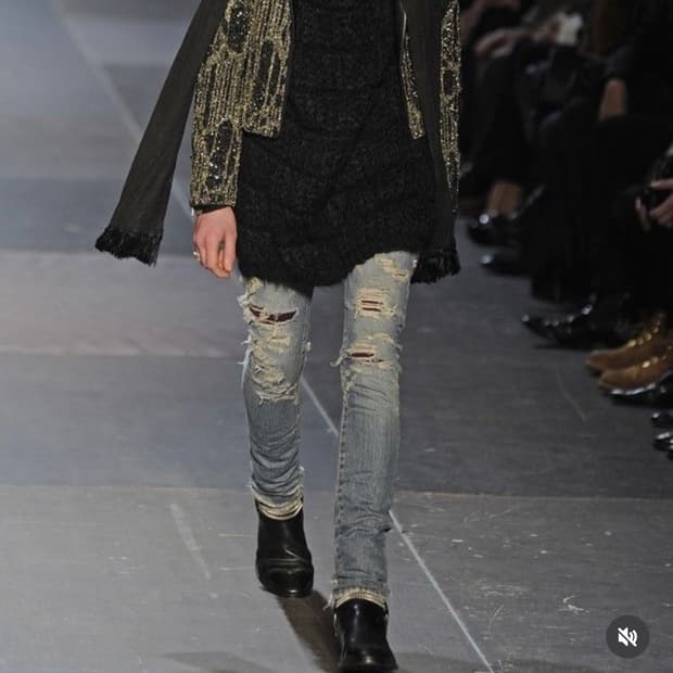 생로랑 13 FW 디스진