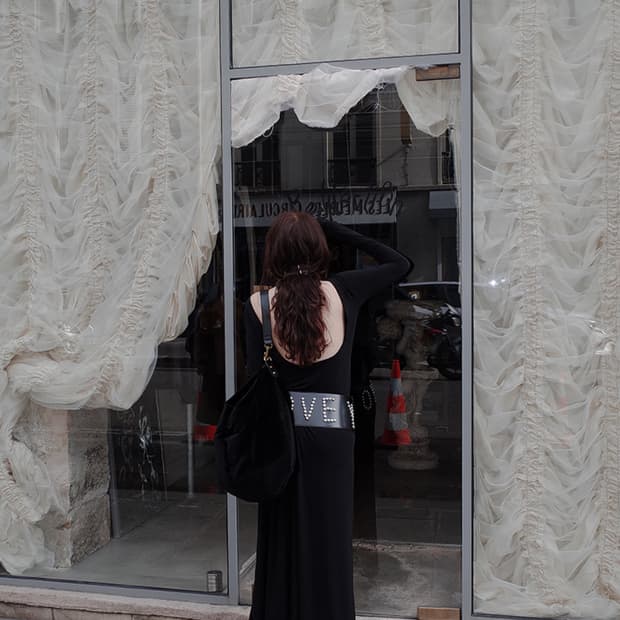 [구해요] freckle backless maxi dress