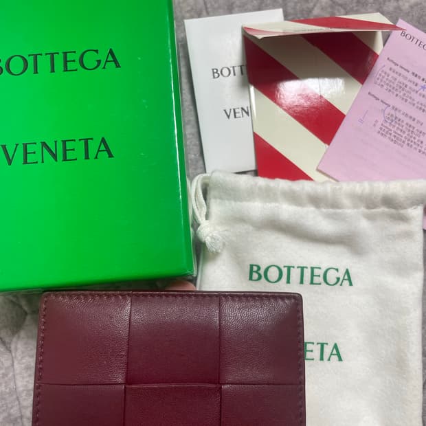 보테가베네타 카세트 카드지갑