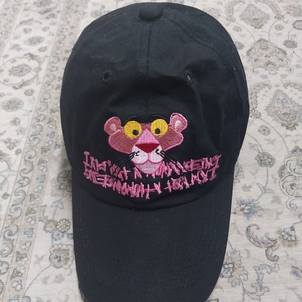 아임낫어휴먼비잉 핑크팬더 블랙 볼캡