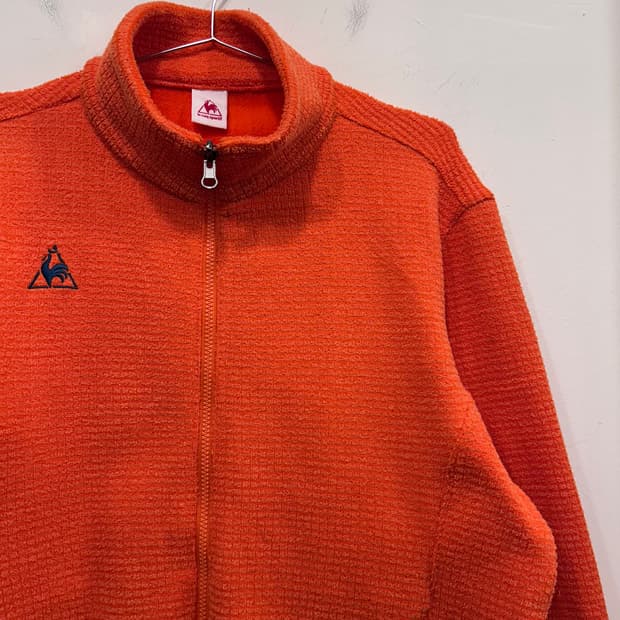 르꼬끄 수탉 자수로고 형광 경량 플리스