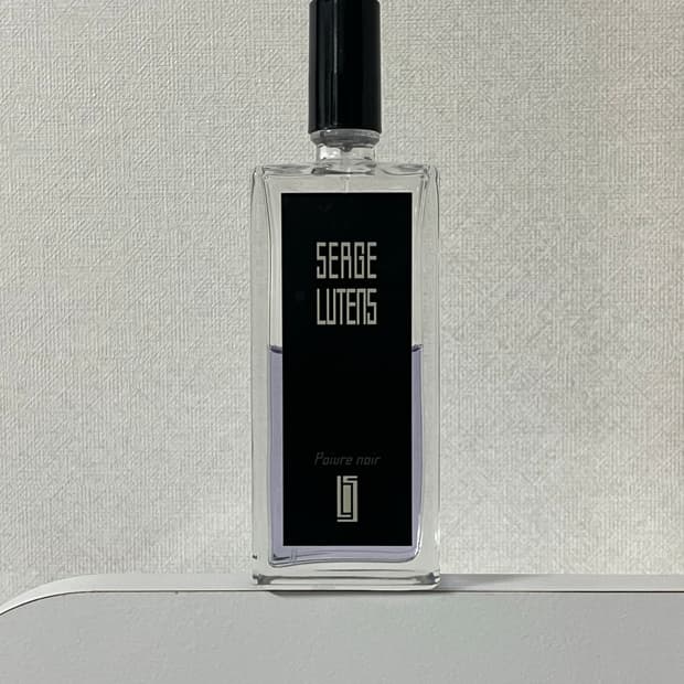 세르주루텐 퐈브 누아 serge lutens