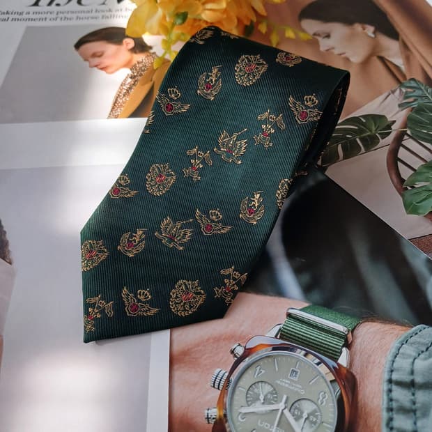 빈폴 실크 다크그린 엠블럼 패턴 넥타이 8.5cm A+등급 A18939
