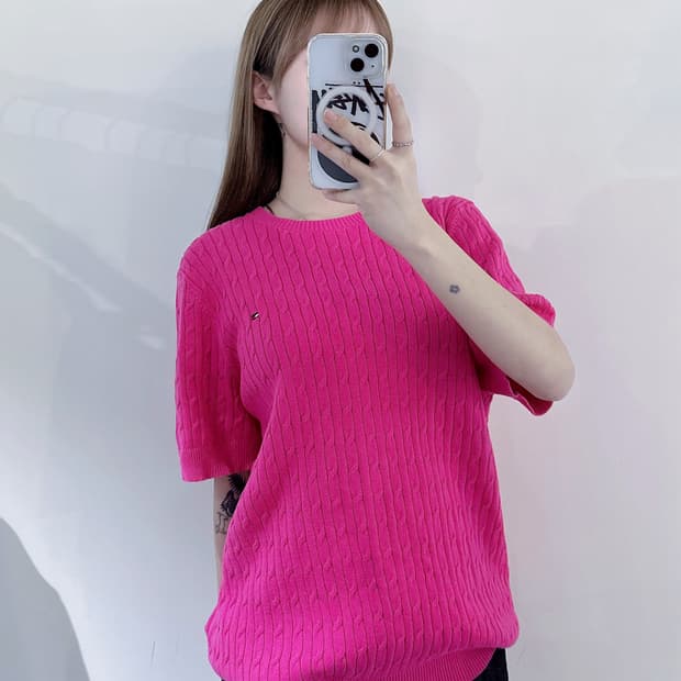 타미힐피거 스몰로고 케이블 니트 반팔