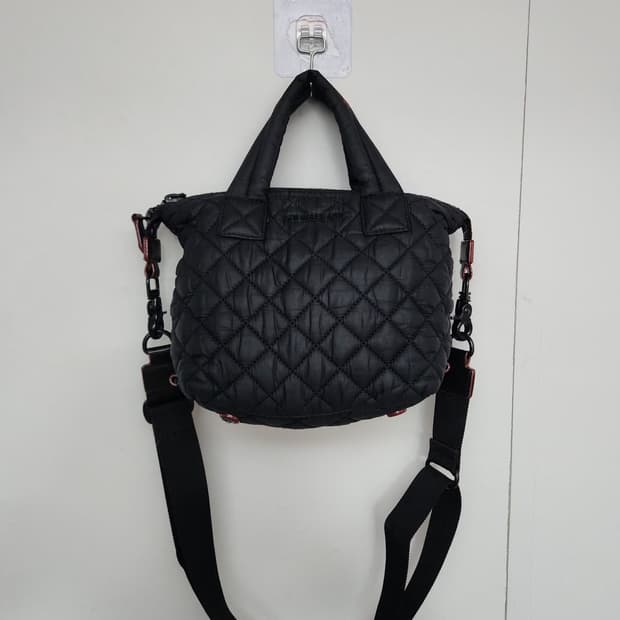 MZ WALLACE 누빔가방 퀄팅가방 토트백 크로스백