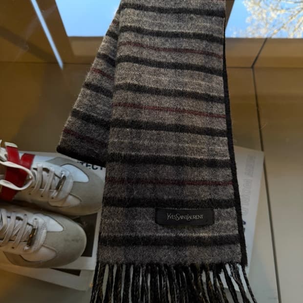 이브생로랑 캐시미어 램스울 머플러 