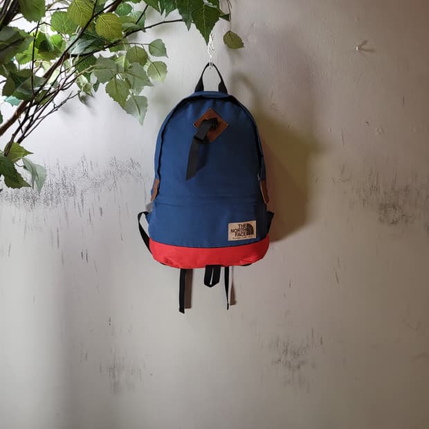 노스페이스 백팩 