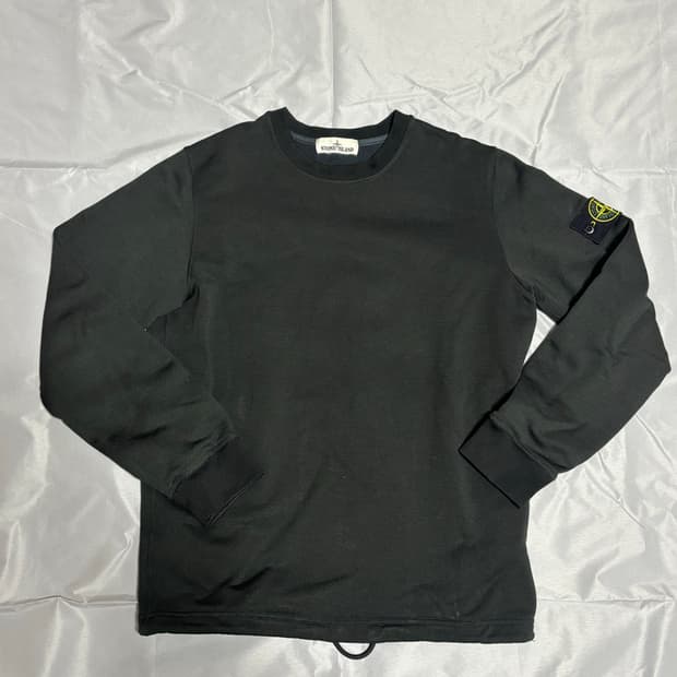 스톤아일랜드 나일론 맨투맨