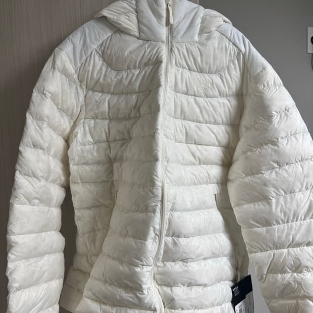 아크테릭스 세륨 후디(W) 화이트 아웃