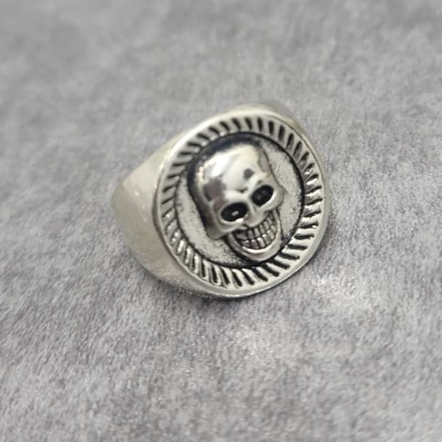 skull vintage ring