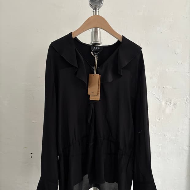 A.P.C. 아페쎄 실크 블랙 프릴 블라우스 셔츠
