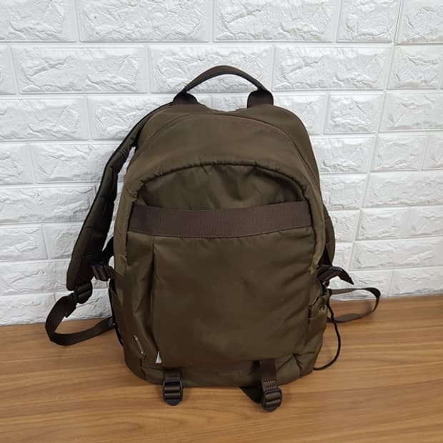 만다리나덕 남성 백팩 (정품)