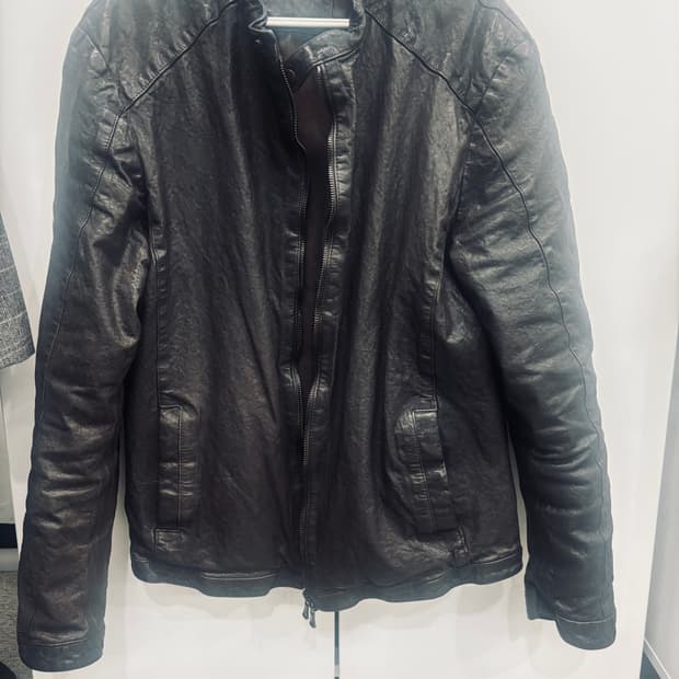 마스터펠레 베지터블 가죽 라이더 판매합니다.