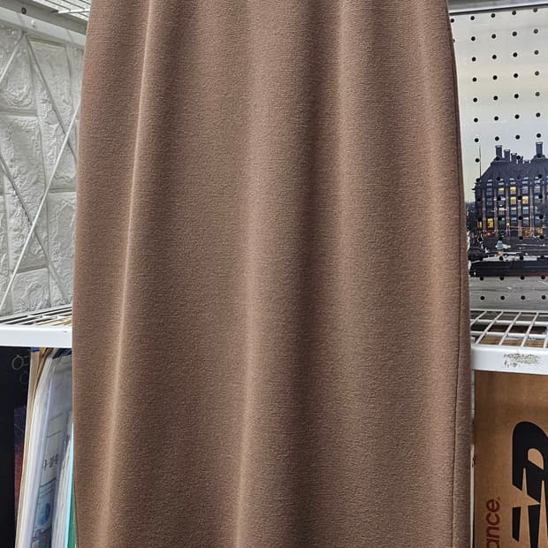 더캐시미어 25FW 여성 니트롱스커트 26 백슬릿 스커트 AD15