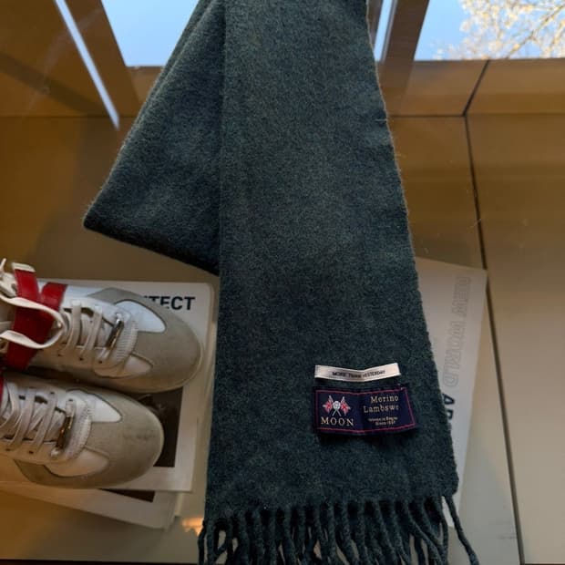 모어 댄 예스터데이 문트위드 램스울 머플러