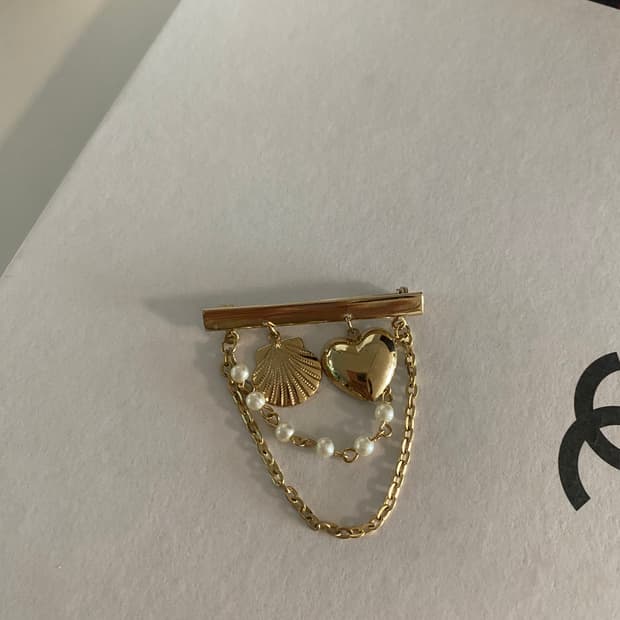 하트 쉘 체인 브로치 빈티지