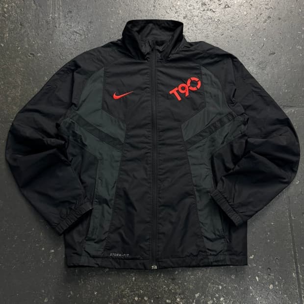 100 나이키 스톰핏 토탈90 바람막이 