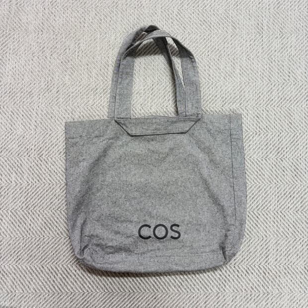 COS 그레이 빅 숄더백