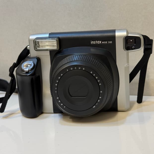 (폴라로이드) 후지필름 인스탁스 와이드 300 카메라