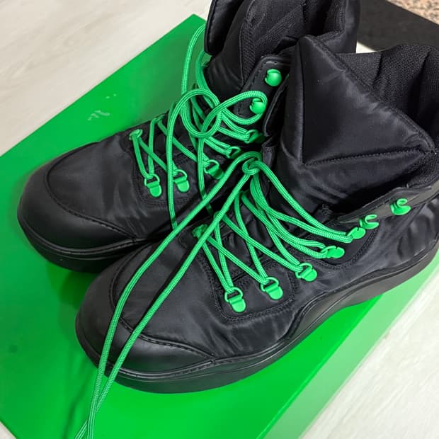 보테가베네타 퍼들 봄버