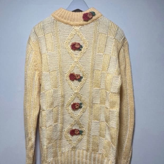 연노랑 빈티지 니트