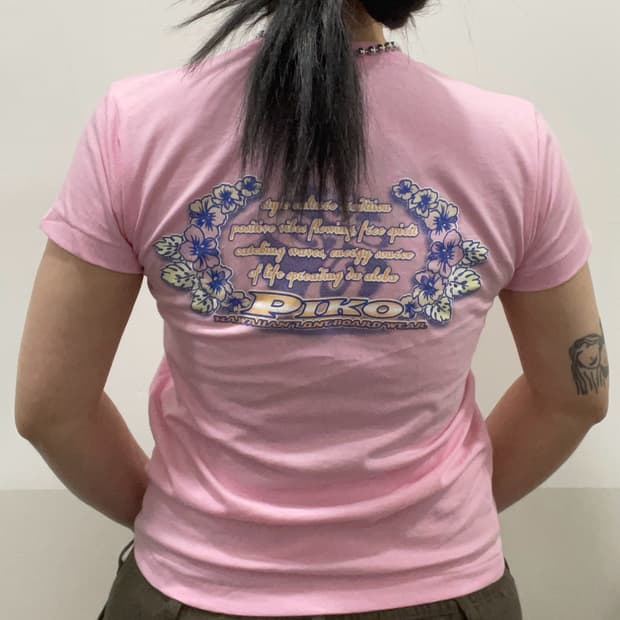 (데드스탁)Piko 피코 롱 보드웨어 글리터 플라워 슬림핏 반팔티셔츠