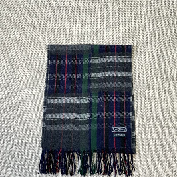 코르닐롱 클래식 타탄 체크 머플러 
