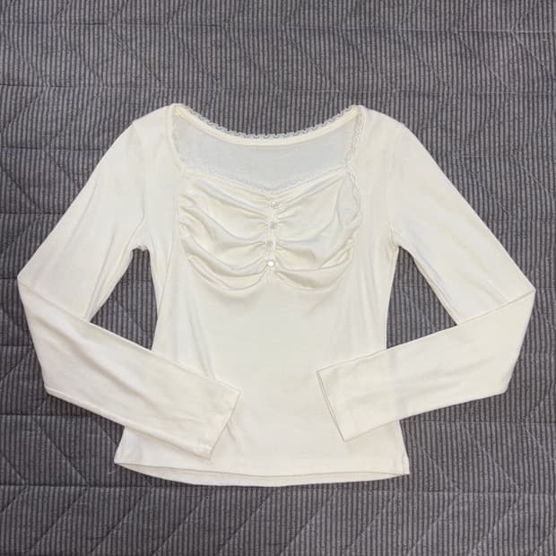 화이트 셔링 탑