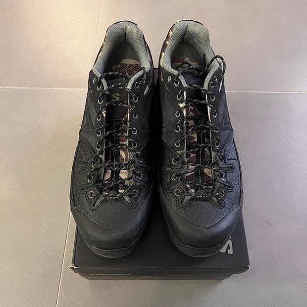 살로몬 x 칼하트 X-alp 265사이즈 팝니다.