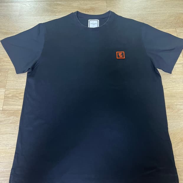 우영미 검주 백로고 티셔츠 팝니다