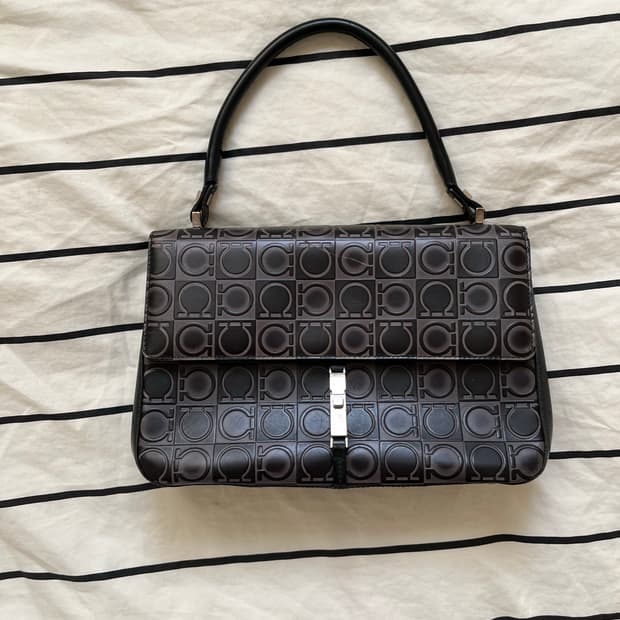 페라가모 간치니 미니백