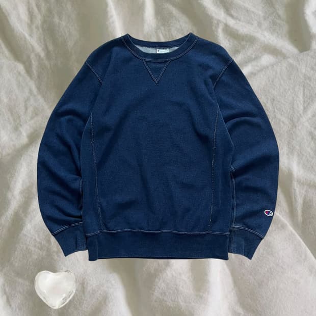 Champion . 챔피온 리버스위브 인디고 맨투맨