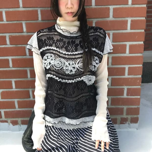vintage lace mesh top