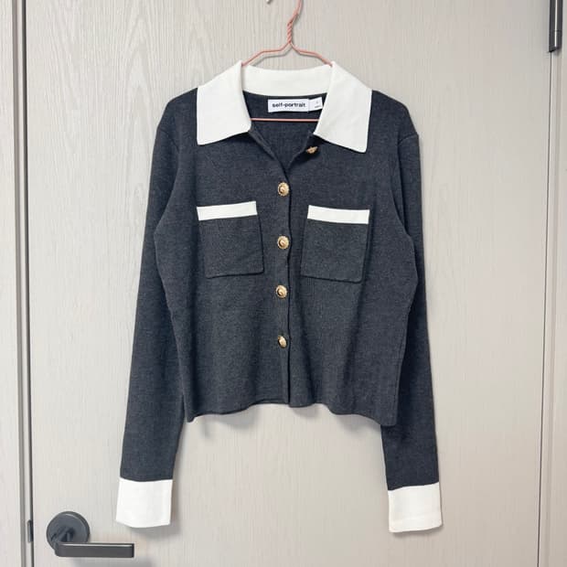 (s) 셀프포트레이트 배색 가디건