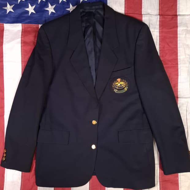 새제품 오리지날 우먼용 버버리 아카이브 와펜 금장블레이져