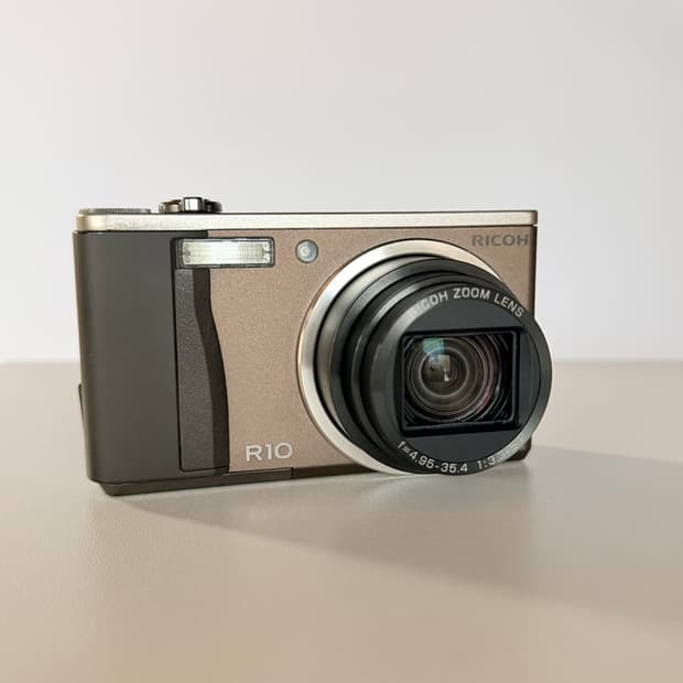 ✨풀세트 박스✨  Ricoh 리코 r10 브라운 빈티지디카