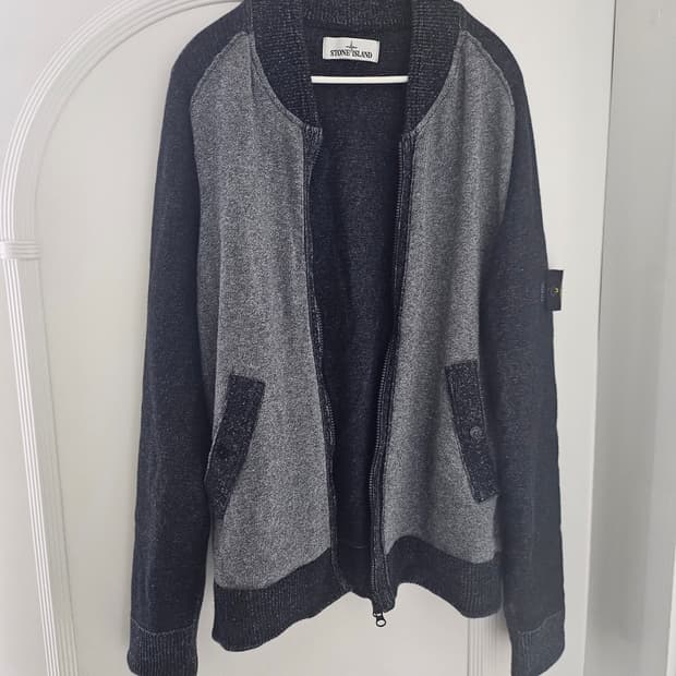 스톤아일랜드 니트 집업 가디건