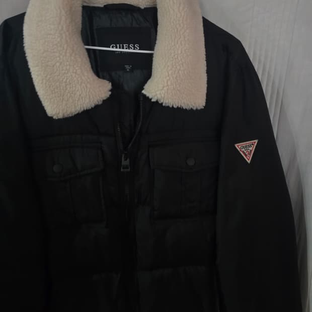 게스 블랙 뽀글이 카라 패딩 자켓